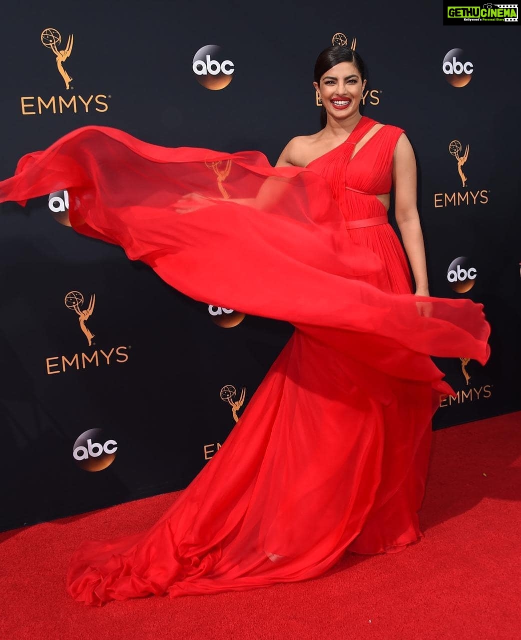 Priyanka Chopra Instagram - Twirling through life... #emmys #throwback! Congratulations to all the nominees and the winners of the #71stPrimetimeEmmyAwards. As always...it was such a spectacular evening. ✨
