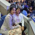 Priyanka Chopra Instagram - Amazing to watch @serenawilliams at her 100th US Open win! Legend! Also always a fun time with this girl @madhumalati! US Open Tennis Championships