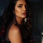 Priyanka Chopra Instagram - 🖤 Cannes
