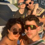 Priyanka Chopra Instagram - Best day off ever!!! @nickjonas @joejonas @sophiet #jsisters ❤️☀️🙌🏽🎉 Miami, Florida