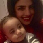 Priyanka Chopra Instagram - Family❤️ @irfan525 @sunaa1 @stace1711 @ayd.in Miami Beach, Florida
