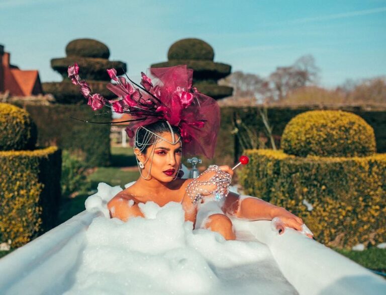 Priyanka Chopra Instagram - Glam baths...yes pls...the #jonasbrothers are back! #sucker Before and after. 🥶 Best hubby ever. @nickjonas ❤️