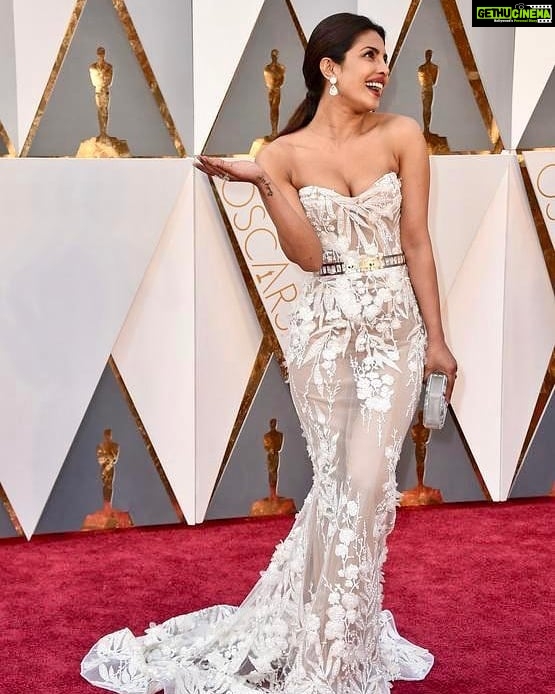 Priyanka Chopra Instagram - My first Oscars! Good luck to all of tonight's nominees! You've already won! #throwback