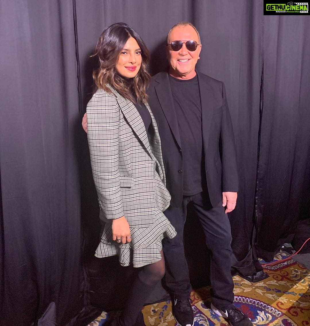 Priyanka Chopra Instagram - Congratulations @michaelkors on another successful NYFW show! @barrymanilowofficial and beautiful models were the best start to my morning! New York, New York