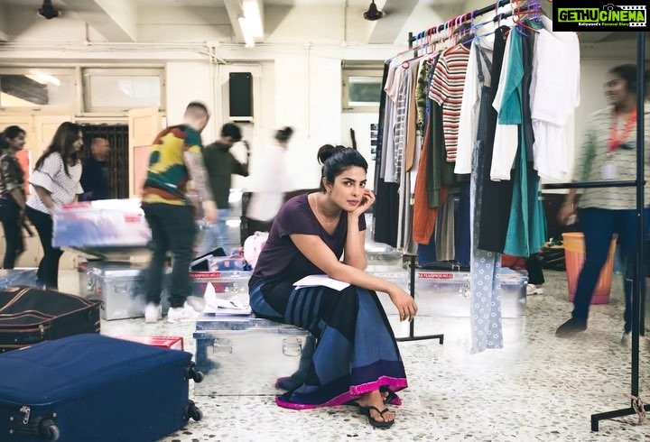 Priyanka Chopra Instagram - The magic of a live movie set... each person doing their own thing... separate yet intricately connected to the bigger ‘picture’. This is that moment... the lull before the storm, where you become one with your character ... and then... lights, camera, action! #TheSkyIsPink #MovieMagic #Mumbai Mumbai, Maharashtra