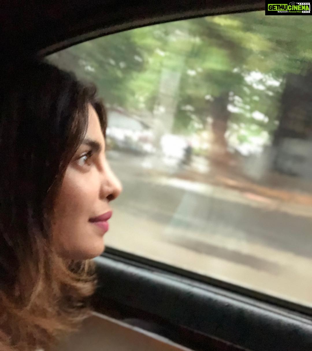Priyanka Chopra Instagram - ❤️ 🌧 Mumbai, Maharashtra