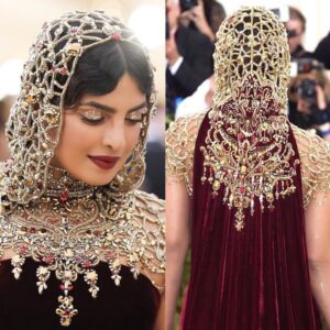 Priyanka Chopra Instagram - Gilded by @patidubroff ✨ The Met Ball