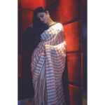 Priyanka Mohan Instagram - 🥀 Styled by @likhithakanthetii 🤗 📸 by @likhithakanthetii saree and blouse @suparna_som 😊