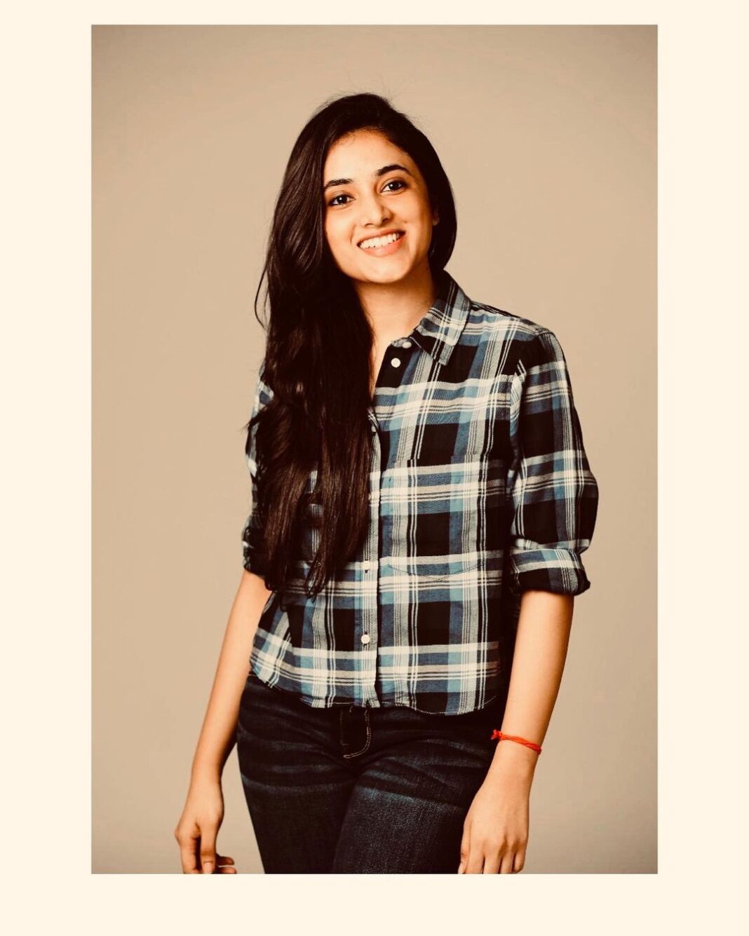 Priyanka Mohan Instagram - #chellamma romba happy ma 🤗❤️ Thank you all for showering us with so much love #Doctor #staysafe #positivevibesonly