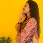 Priyanka Mohan Instagram – 🌸
#goa#loveforyellowwalls#floral 
PC: @deeksharaoo 😘