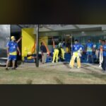 R. Madhavan Instagram - This is the way TAMIL NADU showS their immense LOVE for their Hero’s.. and #MSDhoni is the most deserving of them all..and this is NOT even a match .. just a Practice session .. just look AND LISTEN to the crowds.. CHENNAI Vaazga .. Dhoni Vaazga..#MSDhoni #Chennaisuoerkings #heroswelcome #indiancricketfans