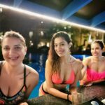 Raai Laxmi Instagram – Water babies  @sonnalliseygall @lostjourno ❤️