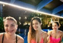 Raai Laxmi Instagram - Water babies @sonnalliseygall @lostjourno ❤️