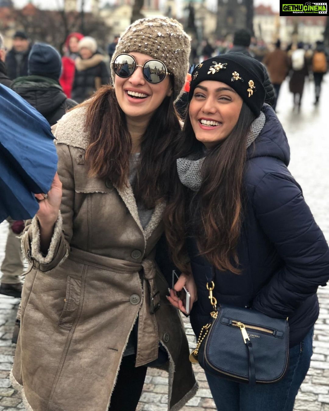 Raai Laxmi Instagram - Happy happy bday my little naughty , cutie , bubbly and beautiful girl @divasana on this day I wanna specially wish u all the happiness , love , joy and success may God bless u with everything u desire bcoz u deserve it . Stay the way ur my confused friend π lots and lots of love to u muahhhh ππβ€οΈπ₯³ have a rocking year ahead tight hug β€οΈ cheers π»π
