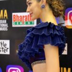 Raai Laxmi Instagram - I m so overwhelmed 🥰Thank u hyd for such a warm welcome and always showering so much love 🙏😇u guys are amazing was lovely seeing u all after ages!much much love 💕💕💕 #Gratitude 🙏🙏🙏 #siimaawards2021 #shootlife #reels #reelsinstagram #redcarpet #fans #respect #love