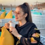 Raai Laxmi Instagram – So many strong women began as broken girls.💪👍 #girlpower #blissfulday #morning #dubaivacation 💖🥰