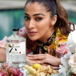 Raai Laxmi Instagram - Thrilling #collaboration with Roku Gin, The Japanese Craft Gin from The House of Suntory! Roku comprises six unique Japanese botanicals crafted by Japanese artisans. Each side of ROKU's hexagonal bottle is delicately engraved with each one of the six Japanese botanicals that give the gin its distinctive character. The Roku Japanese Gin & Tonic respects the spirit of Omotenashi and celebrates the spirit of sharing. A toast with a perfect Japanese G&T with ginger is making my Sunday experience LUSCIOUS! • • • #Roku #Gin #rokugin #JapaneseGin #craftgin #suntorytime #HouseOfSuntory #Japan #rokuathome -Drink Responsibly -This content is for people above 25 years of age only