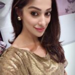 Raai Laxmi Instagram - 🤩🤩🤩 #bling