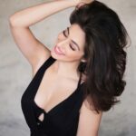 Raai Laxmi Instagram – ‪Happiness is like a Kiss 😘 ‬
‪U must share it to enjoy it 😁 #KeepSmiling #staywell #stayhappy #lifeisgood #smile 😊❤️😘‬