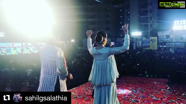 Raai Laxmi Instagram - #Repost @sahilgsalathia with @repostapp ・・・ Last night with the *gorgeous* @iamraailaxmi at the Garba event to spread some love n festivity in the air and to promote our film comin' to the big screen next to you very soon! 😇 Dugga Dugga!!!! ❤️ . . . . #Julie2 #Promotions #Bollywood #Garba #garba2017 #KoraKendra #Mumbai #India Mumbai, Maharashtra