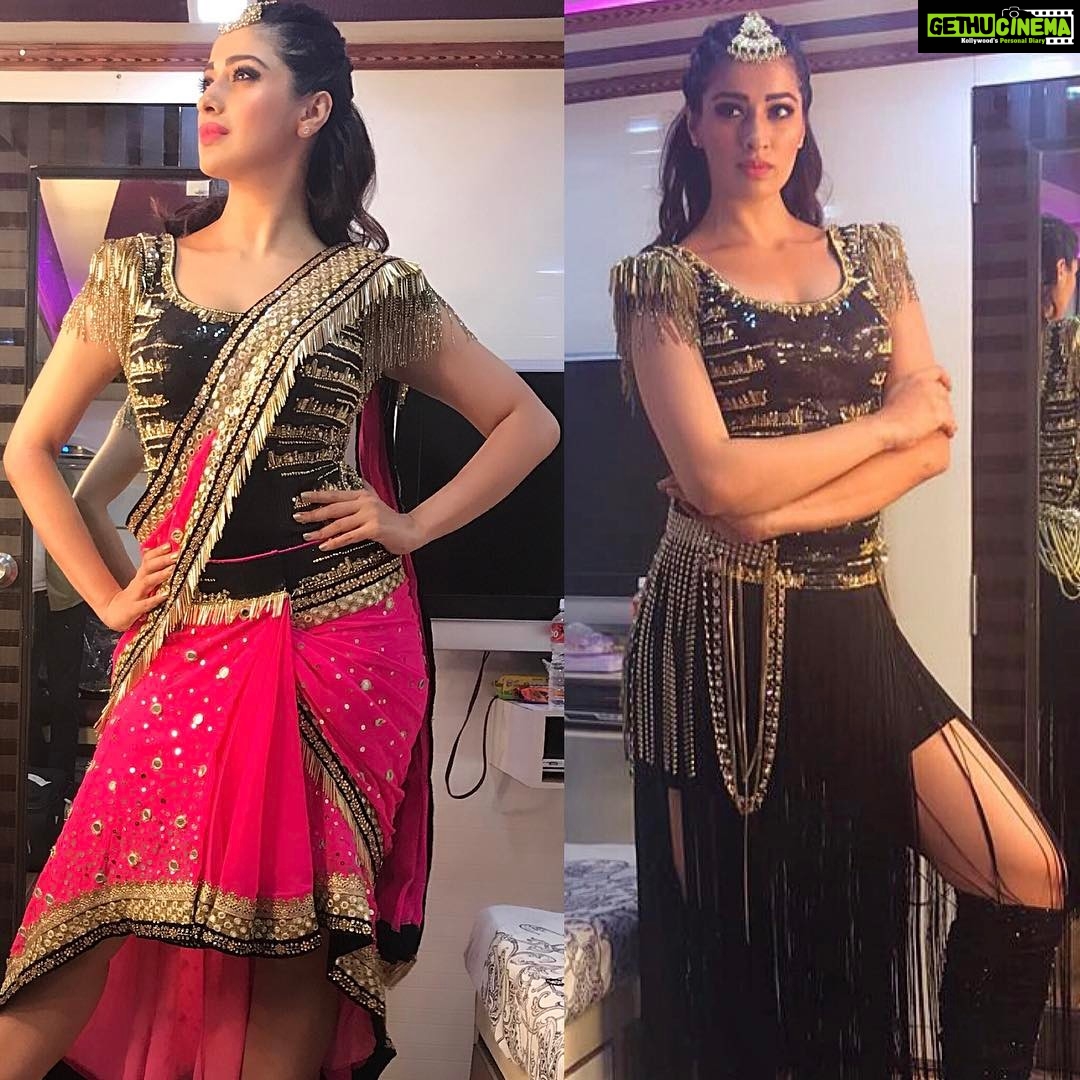 Raai Laxmi Instagram - Look of my #iifautsavam performance ππ from last night πβ¨ #fastnumbers #highenergy πππ»ββοΈ Hair & make up :- @pompyhans βΊοΈβ¨