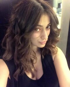 Raai Laxmi Instagram - My new hairdo chopped it really short 🙈😬feels lighter and I M loving it 🙎thanks @kantamotwani for giving me a lchange over each time 😘✨✨✨