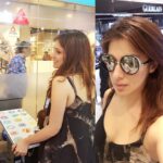 Raai Laxmi Instagram – The rare moments ! Me n my dadda shopping 😁😘 #daddy’s #little #girl #pampered #shopaholic #love it #lovemyfamily #shoppingtime  great click thanks viiiii 😘