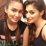 Raai Laxmi Instagram – Smiling queens 😁😁😁 #babydoll #pictureperfect #bestiesss 😘❤️