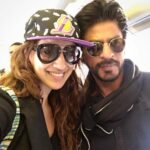 Raai Laxmi Instagram – Grown up watching his movies !😍 He is a Gem ☺️ was such a pleasure seeing u again 😘 ✨@iamsrk #happyshooting 🎥📽 #chennai #shoot 💃✨