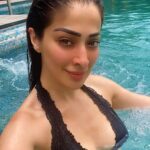 Raai Laxmi Instagram – Sunday vibe 🏖⛱🥤😍 💖