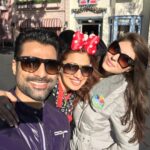 Raai Laxmi Instagram – Where there is no sun , there is no fun 😁 #Disneyland #besties #california #losangeles 💃💃🎀