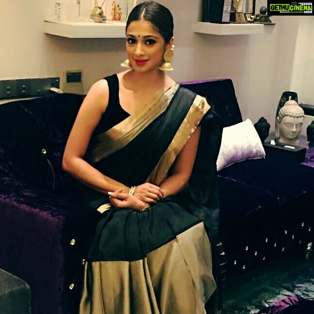 Raai Laxmi Instagram - Diwali time 💥💥💥💥😁😁😁