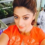 Raai Laxmi Instagram – Just be u and u won’t fail 😊☺️👍 Good afternoon luvlies 😘❤️ muahh 😘