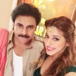 Raai Laxmi Instagram – Selfiee wit Pawan Kalyan while shooting #special song #catchy #rocking #dspmusic👌🏻👌🏻👌🏻 loving it 👍 #sardaargabbarsingh 👍