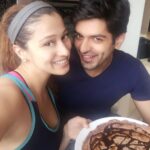 Raai Laxmi Instagram - Look who came home to make pancake for me ! ☺️😁 🍪🍛🍴🍳 yummy #healthy #preworkoutmeal #stayfit thanks my dear @rohan_gandotra I certify u as a good cook 😜😁👍