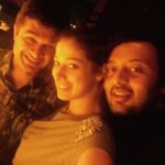 Raai Laxmi Instagram - #currentmode #chillingwithfriends @pradeepdadha n #ghutku ji 💃💃💃 #chennai gossips #beatiesss 😁