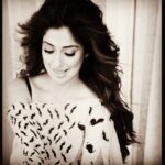 Raai Laxmi Instagram - Be wat u want to be not wat others want to see 😊 #candidshot with this note wish u all a sound sleep n a good night 😘❤️😴