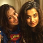 Raai Laxmi Instagram - Lucky to hv 2 sisters #Reshma n ashwini then comes the brat #me 😜😁😘😘😘❤️❤️❤️ #happyworldsiblingsday 😘