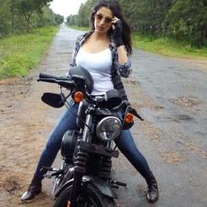 Raai Laxmi Instagram - Happy sunday 😚