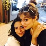 Raai Laxmi Instagram – It’s such a great feeling when u bump it to ur bestie😊wat a coincidence 😳enjoyed spending that little time at the airport before I took off #so unusual 😁😘