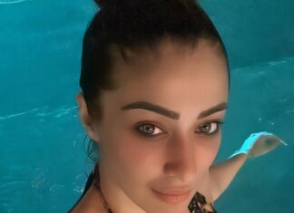 Raai Laxmi Instagram - 🤎🖤🤎