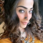 Raai Laxmi Instagram – There’s no greater teller of truth than energy..🥰💕