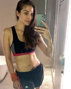 Raai Laxmi Instagram - You r wat u do , not wat u say you’ll do.💪💖 #stayhealthy #stayfit #trainhard #fitness #gymlife 🏋️‍♀️