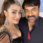 Raai Laxmi Instagram - And we meet once again ☺️🤗 it’s always so positive and wonderful seeing u ! Such a caring , loving , forever amazing person ! #megastarchiranjeevi #chiranjeevigaru rathalu reunite 😁 #foreverEvergreenStar 🙏💫 #gratitude #Respect 🥰