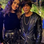 Raai Laxmi Instagram - Happiest birthday to my all time fav the one and only king khan 🥰❤️💫 @iamsrk wishing u lots of happiness , love and light 🥰💫🎂❤️🤴