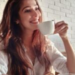 Raai Laxmi Instagram – Just a reminder in this lockdown, today is SUNDAY 😁😀☕️ cheers ❤️