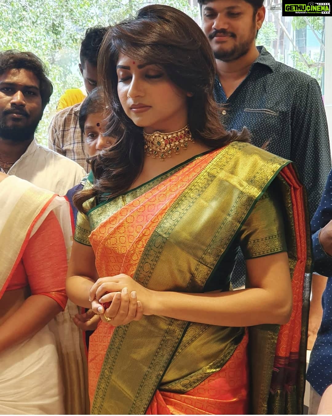 Rachita Ram Instagram - Peace😉❤️ . . . . . . . . . #nammasandalwood #sandalwoodadda #ashikarangnath #RachitaRam #kannada #sandalwoodactress #nabhanatesh #Gorgeous #SouthIndian #Karnataka #KannadaActress #Indian #payalsharma #Tollywood #TollywoodActress #sandalwood #teluguactress #Mysore #kfi #radhikakumarswamy #rashmika_mandanna #rachitaram #haripriya #amulya #ashikarangnath #pooja #kicchasudeep #yash #darshan #punithrajkumar