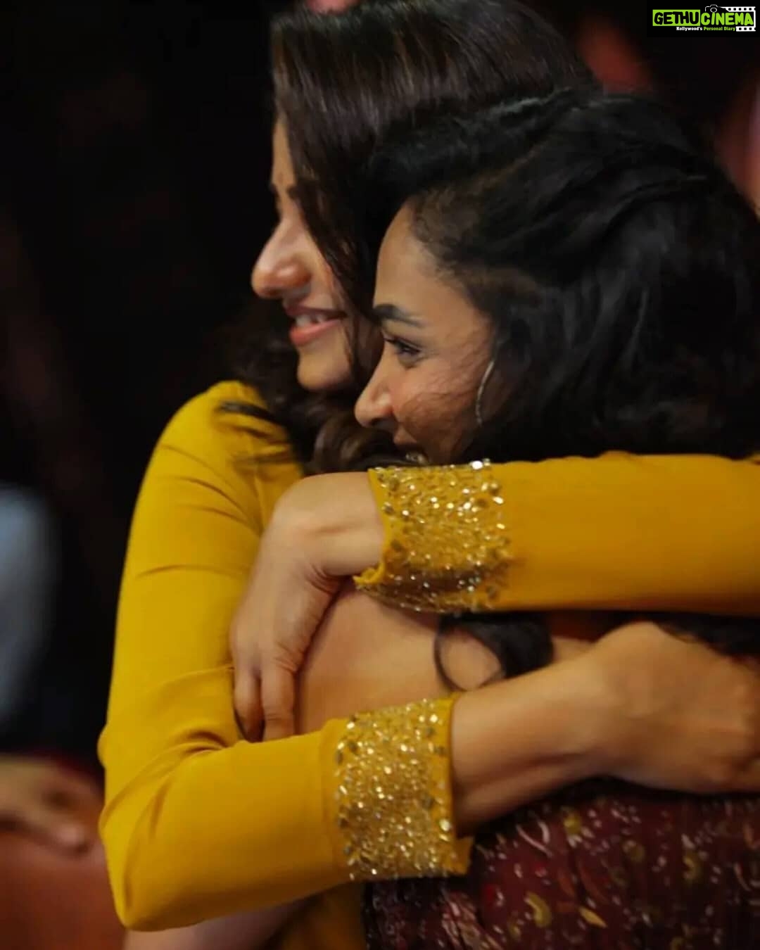 Rachita Ram Instagram - Lots of Love Anupama 😘💚 . . . . . . . . . . #nammasandalwood #sandalwoodadda #ashikarangnath #RachitaRam #kannada #sandalwoodactress #nabhanatesh #Gorgeous #SouthIndian #Karnataka #KannadaActress #Indian #payalsharma #Tollywood #TollywoodActress #sandalwood #teluguactress #Mysore #kfi #radhikakumarswamy #rashmika_mandanna #rachitaram #haripriya #amulya #ashikarangnath #pooja #kicchasudeep #yash #darshan #punithrajkumar