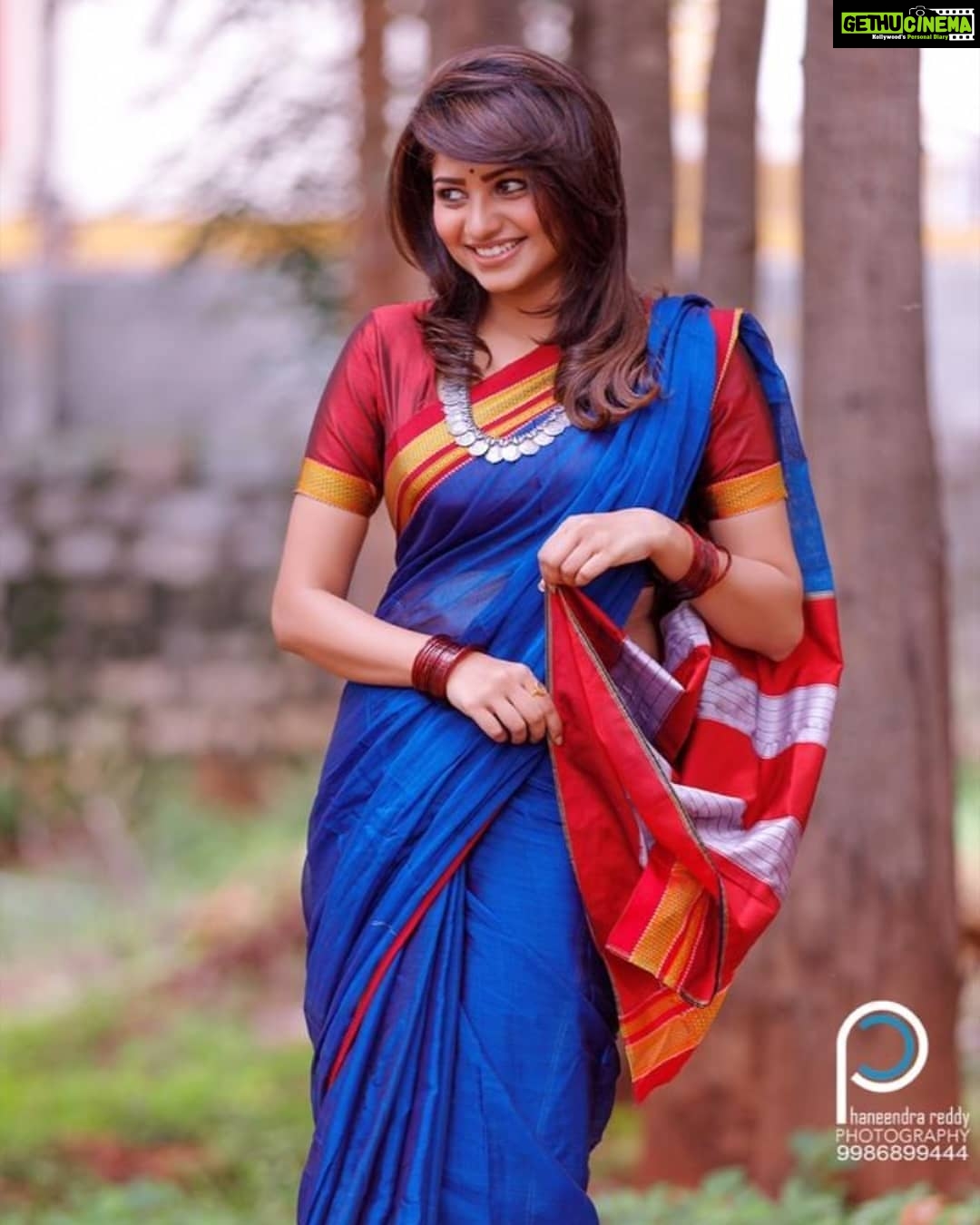 Rachita Ram Instagram - Shubhodhaya Yellarigu ♥️ . . . . . . . . . . . #RachitaRam #kannada #sandalwoodactress #nabhanatesh #Gorgeous #SouthIndian #Karnataka #KannadaActress #Indian #payalsharma #Tollywood #TollywoodActress #sandalwood #teluguactress #Mysore #kfi #radhikakumarswamy #rashmika_mandanna #rachitaram #haripriya #amulya #ashikarangnath #pooja #kicchasudeep #yash #darshan #punithrajkumar #appu #shivarajkumar