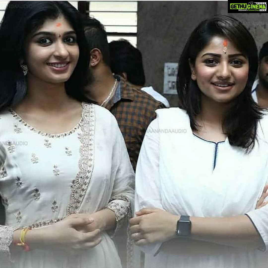 Rachita Ram Instagram - With Aditi π . . . . . . . . . . #RachitaRam #kannada #sandalwoodactress #nabhanatesh #Gorgeous #SouthIndian #Karnataka #KannadaActress #Indian #payalsharma #Tollywood #TollywoodActress #sandalwood #teluguactress #Mysore #kfi #radhikakumarswamy #rashmika_mandanna #rachitaram #haripriya #amulya #ashikarangnath #pooja #kicchasudeep #yash #darshan #punithrajkumar #appu #shivarajkumar